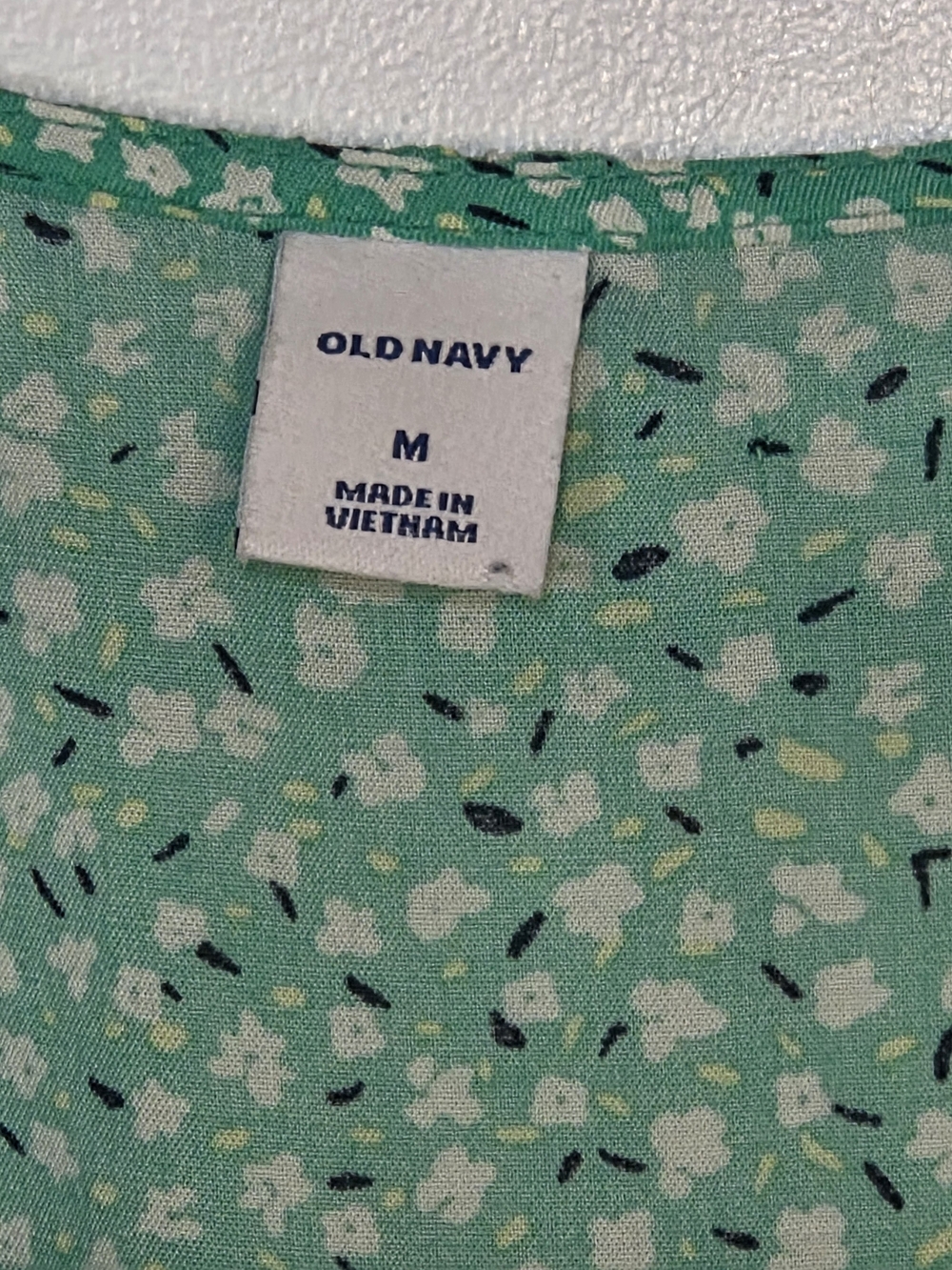 Old Navy Green Floral Ruffle Midi Wrap Dress - Picture 2 of 6
